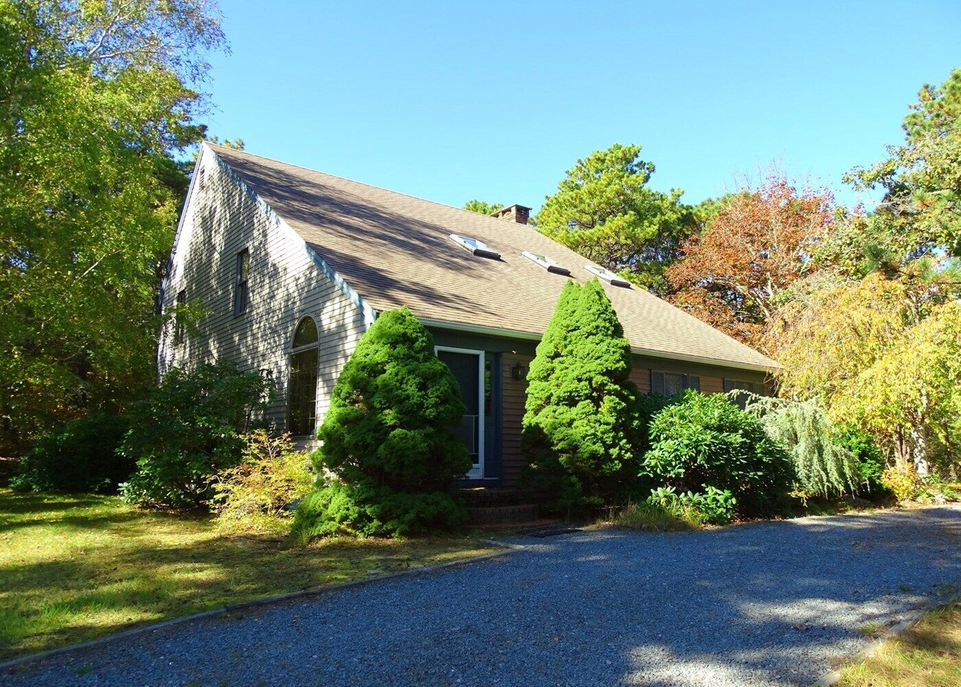 New Listing!  Wellfleet spacious contemporary, great location! (CS0036)