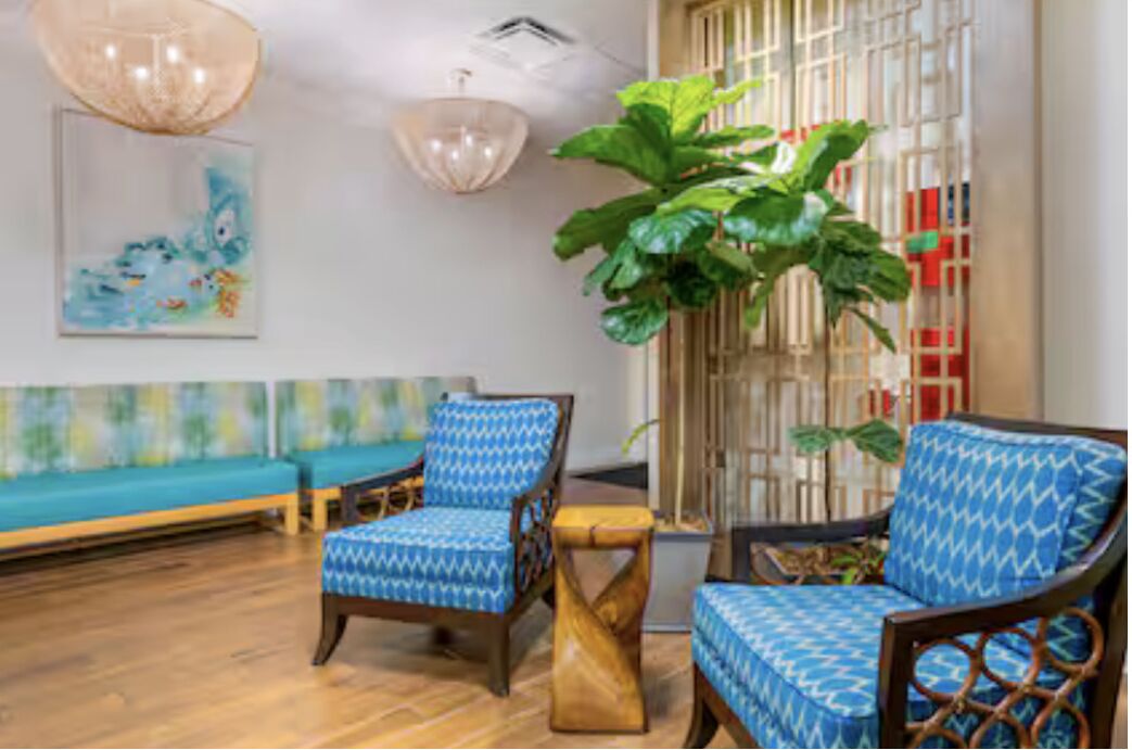 Florida Winter Break/Fun Filled Resort!  Luxurious Suites Central to Theme Parks