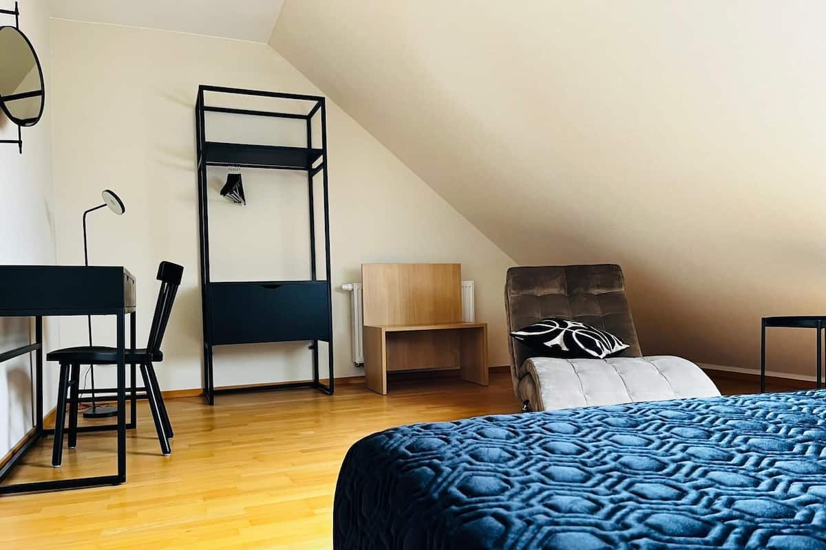 1 habitación, caja de seguridad en la habitación y insonorización