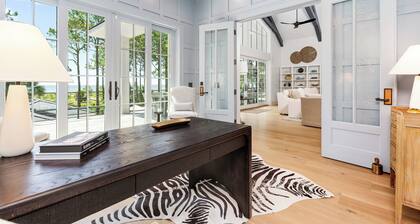 NEW Oceanfront estate, Sleeps16, Accepting Reservations now