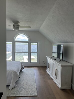 4 bedrooms, iron/ironing board, travel cot, WiFi