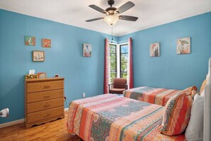 2 soverom, strykejern/-brett, wi-fi og sengetøy