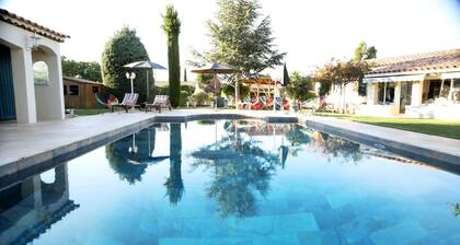 Magnifique Villa avec Piscine/Jacuzzi tout confort