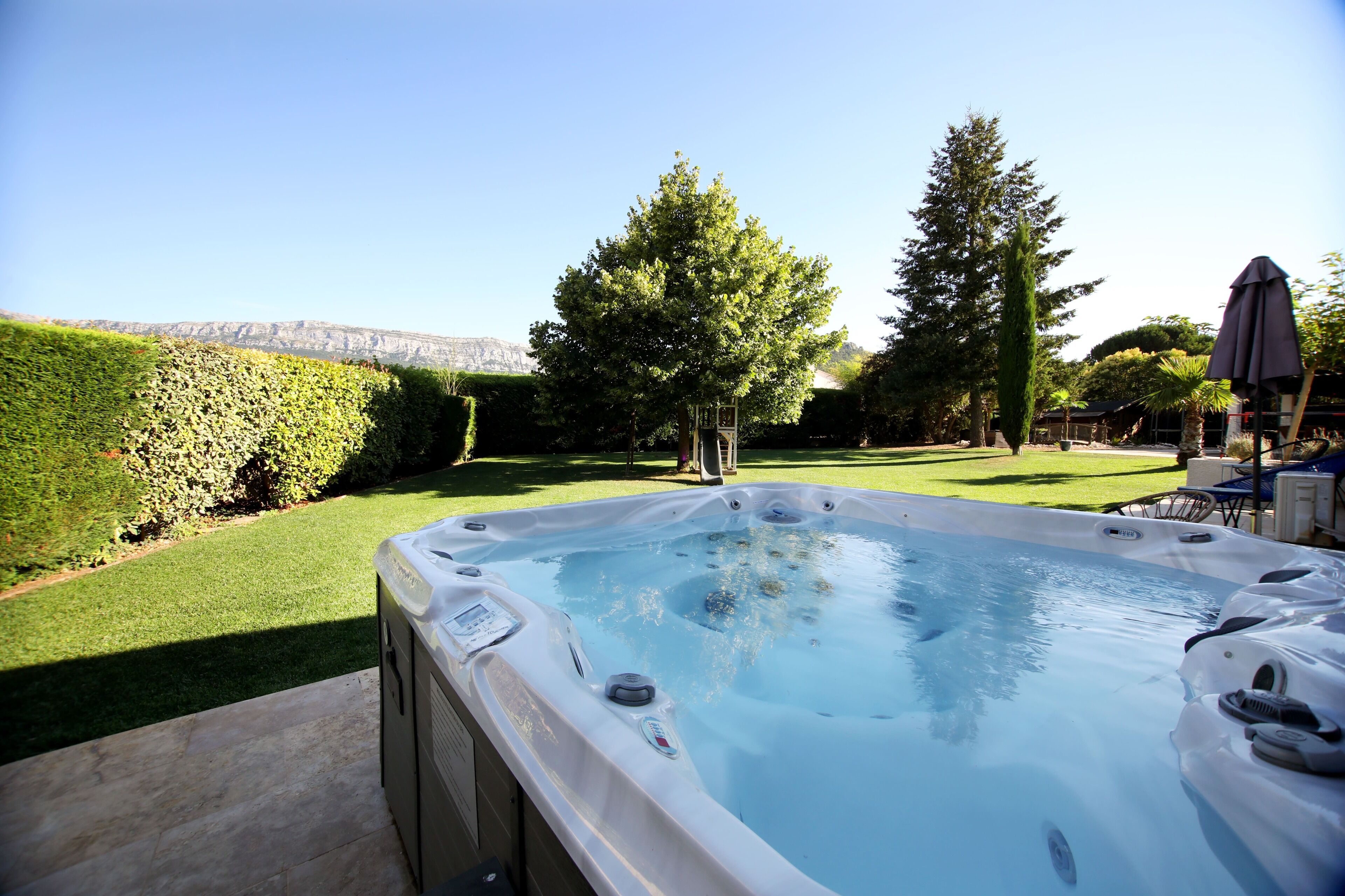 Bain à remous extérieur