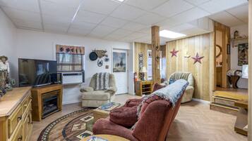 TV, fireplace, table football, ping pong