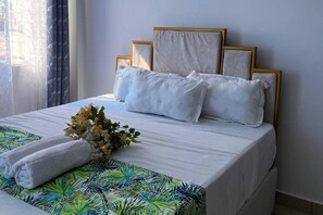 2 bedrooms, iron/ironing board, free WiFi, bed sheets