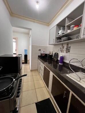 Apartment | Private kitchen | Fridge, microwave, oven, stovetop - Stunning 2 Bedroom Apartment in Mombassa (Mombasa)