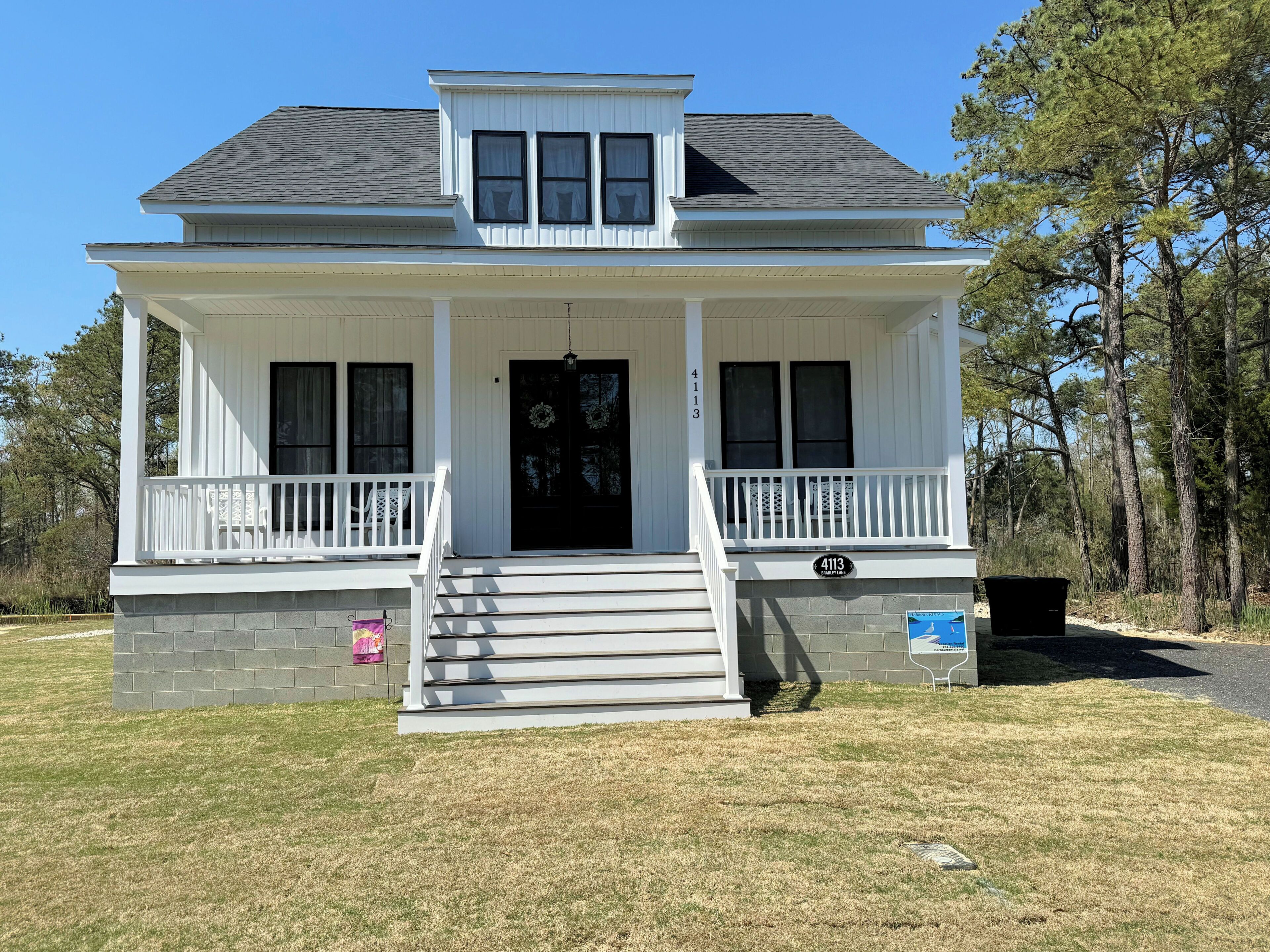 Brant Creek Cottage-Single Family Home-Waterfront- Linens and Towels Provided