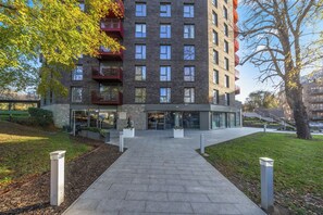 Exterior - Lovely Flat With Free Parking & Wheelchair Access (Maidstone)