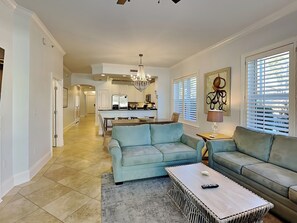 Smart-TV, Kamin, DVD-Player