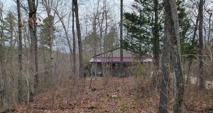 Collier Cabin in Pine Hollow ~ Eminence, MO