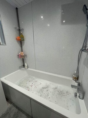 Apartment | Bathroom