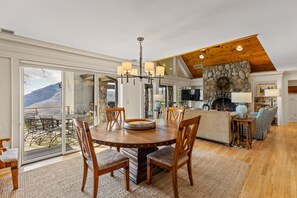 تناول الطعام