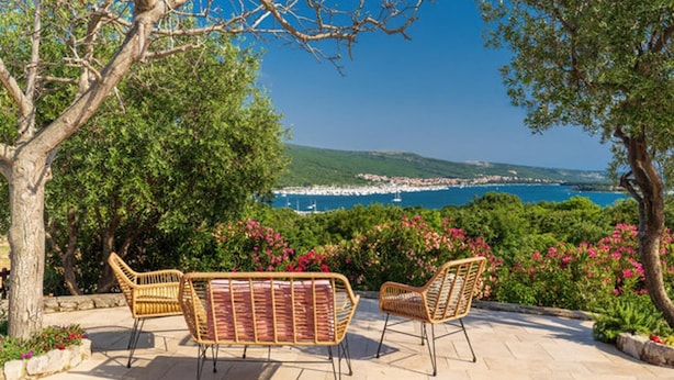Villa | Property grounds - Romantic 3-bed Villa in Krk (Krk)