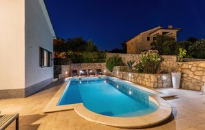 Villa | Pool | Indendørs pool