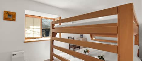 Familienchalet, Mehrere Schlafzimmer (Rustico al forno Sonogno)