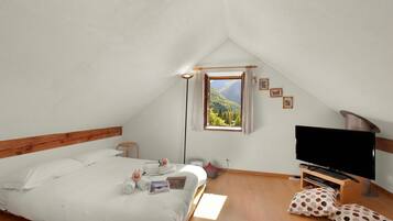 家庭木屋, 多间卧室 (Rustico al forno Sonogno) | 1 多间卧室、免费 WiFi、床单