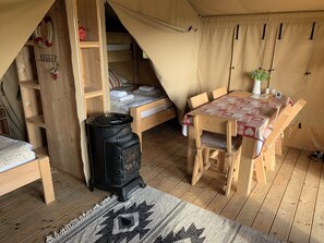 Cabin (Safari Lodge)