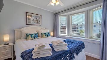 3 chambres, fer et planche à repasser, Wi-Fi gratuit, draps fournis