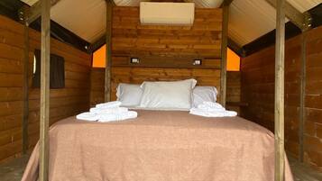 Tienda de lujo, 1 cama doble | 1 dormitorio, sistema de insonorización, tabla de planchar con plancha