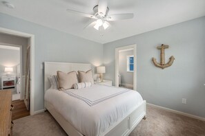 7 dormitoris, planxa i posts de planxar, wifi i roba de llit 