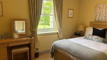 Classic Double Room | Free WiFi