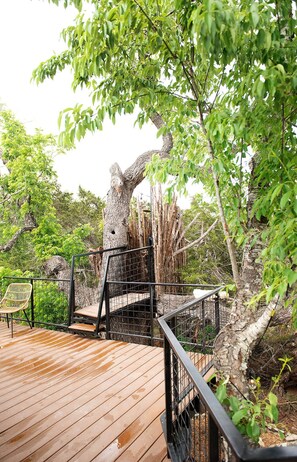 Property grounds - Lunar Dome W/ Private Hot tub and Outdoor Shower! (Fredericksburg)