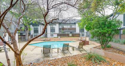 Dallas Apartment w/ Pool Access, 10 Mi to Downtown