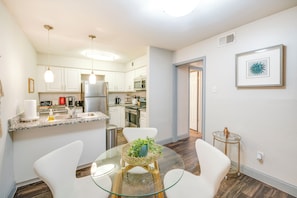 Interior - Dallas Apartment w/ Pool Access, 10 Mi to Downtown (Dallas)