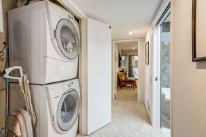 Apartment (2 Bedrooms) | Interior - Palm Springs Condo: 3 Fenced Patios, Pool Access (Palm Springs)