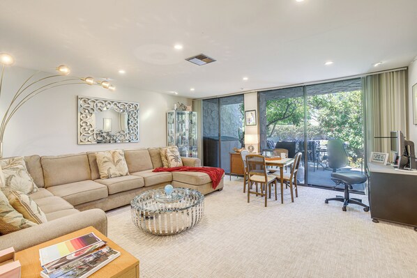 Apartment (2 Bedrooms) | Interior - Palm Springs Condo: 3 Fenced Patios, Pool Access (Palm Springs)