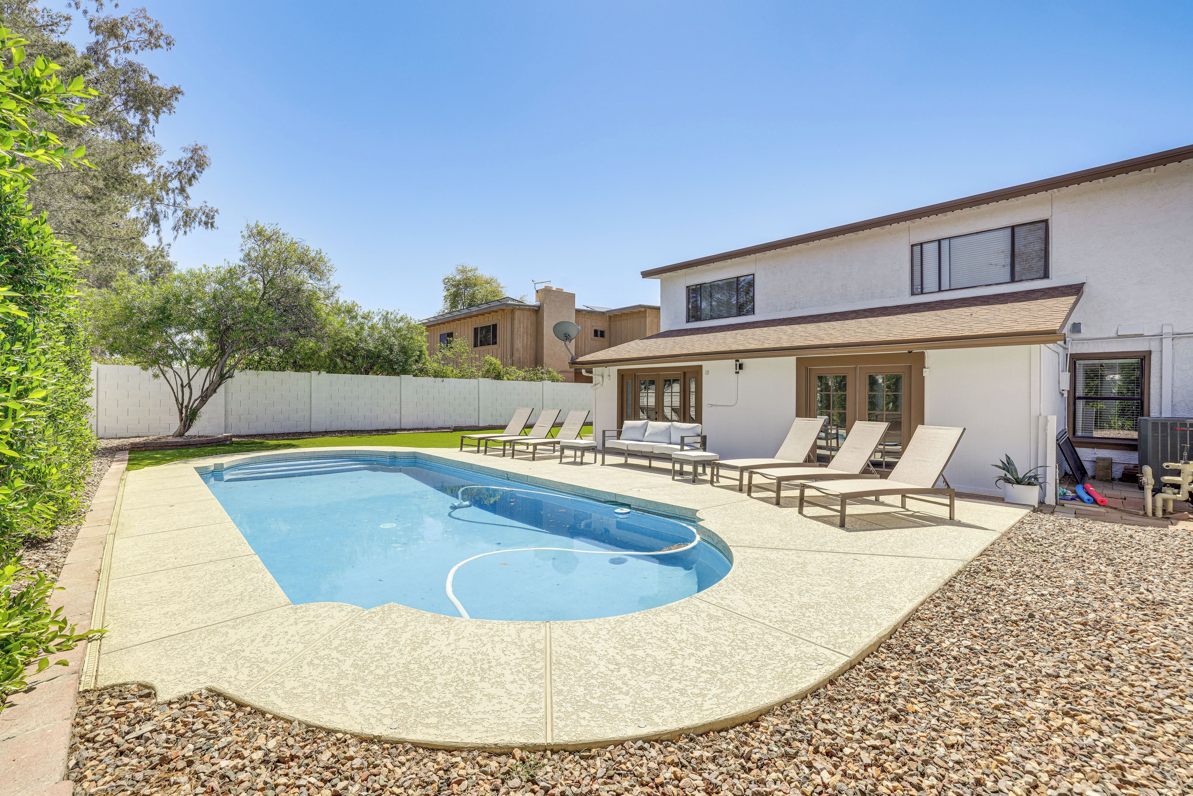 House (4 Bedrooms) | Interior