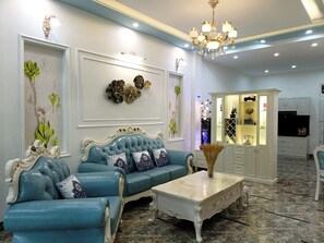 Área de estar no saguão