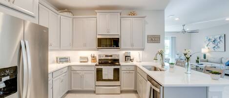 ヴィラ (2 Bedrooms) | 専用キッチン | 電子レンジ、オーブン、コンロ、食器洗い機