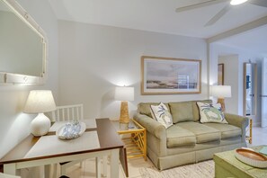 Apartment (0 Bedroom) | Interior