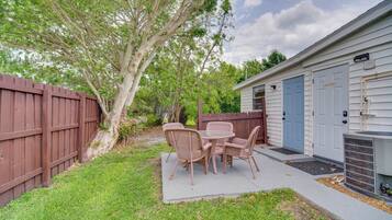 Apartment (0 Bedroom) | Interior