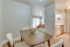 Interior - Near Stadiums: Grand Prairie Apt w/ Pool Access (Grand Prairie)