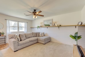 House (3 Bedrooms) | Front of property