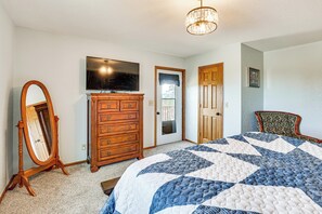 House (3 Bedrooms) | Interior - Scenic & Serene Rapid City Getaway on 1 1/2 Acres! (Rapid City)