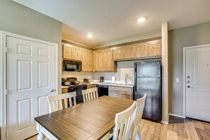 Apartment (1 Bedroom) | Interior