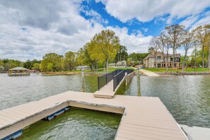 House (3 Bedrooms) | Interior - Lakefront Troutman Home w/ Private Dock & Slip! (Troutman)