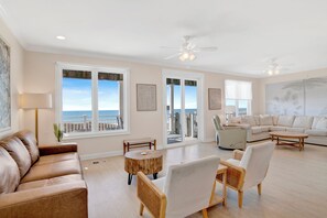 TV - Sandy Hideaways - Beachfront, Pet Friendly (Gulf Shores)