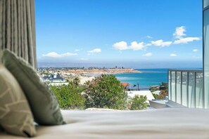 Interior - Ocean view at Beach front Port Noarlunga (Port Noarlunga)