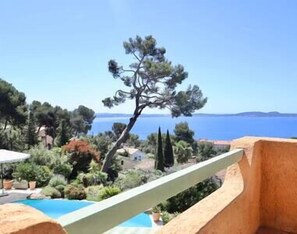 Property grounds - Magnifique Villa, Piscine à Débordement, vue mer (Hyères)