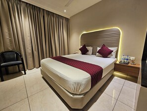 Deluxe Double Room | Blackout drapes, free WiFi, bed sheets - The UBE Residency (Mumbai)