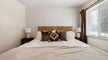 2 bedrooms, iron/ironing board, travel crib, WiFi