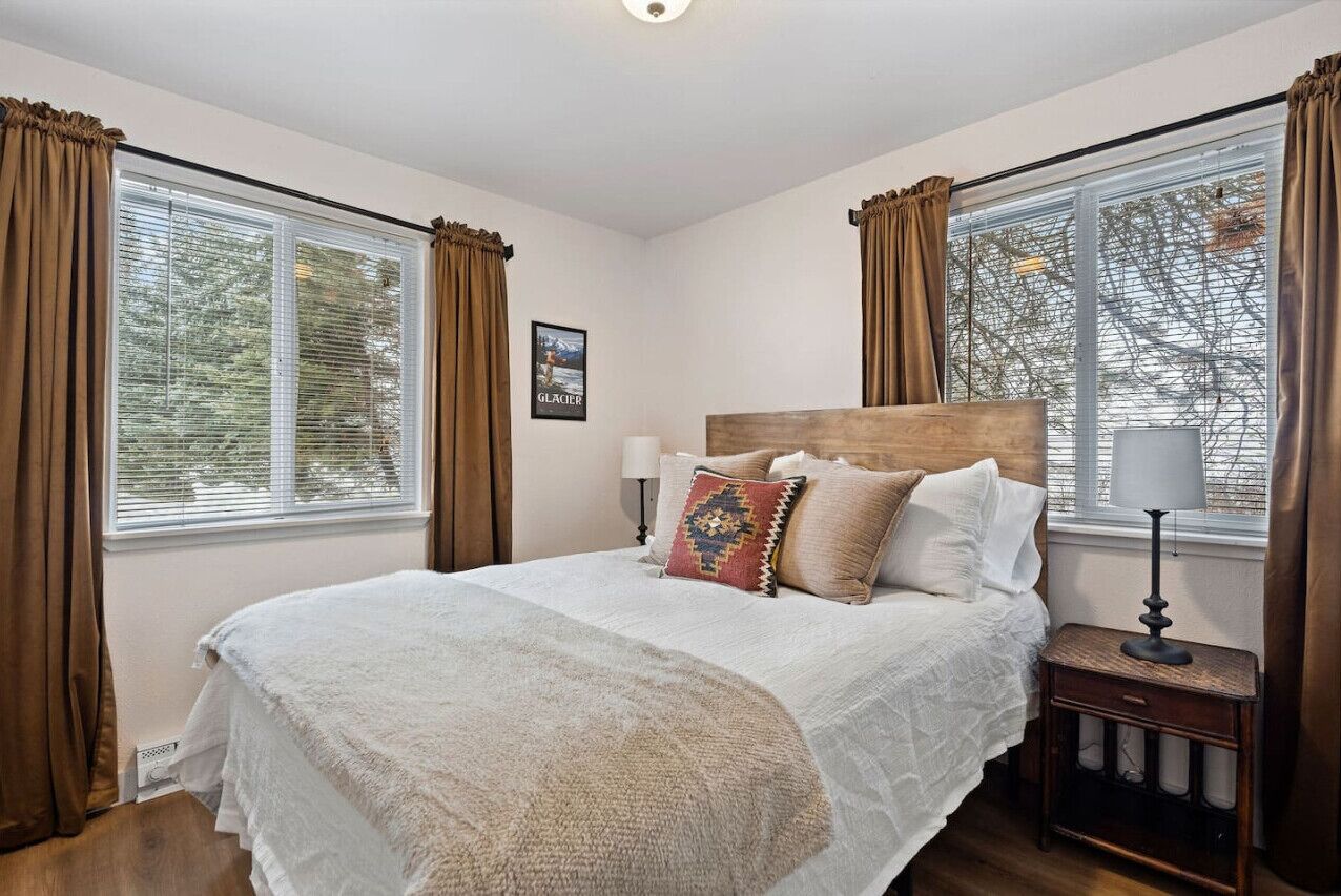 2 bedrooms, iron/ironing board, travel crib, WiFi