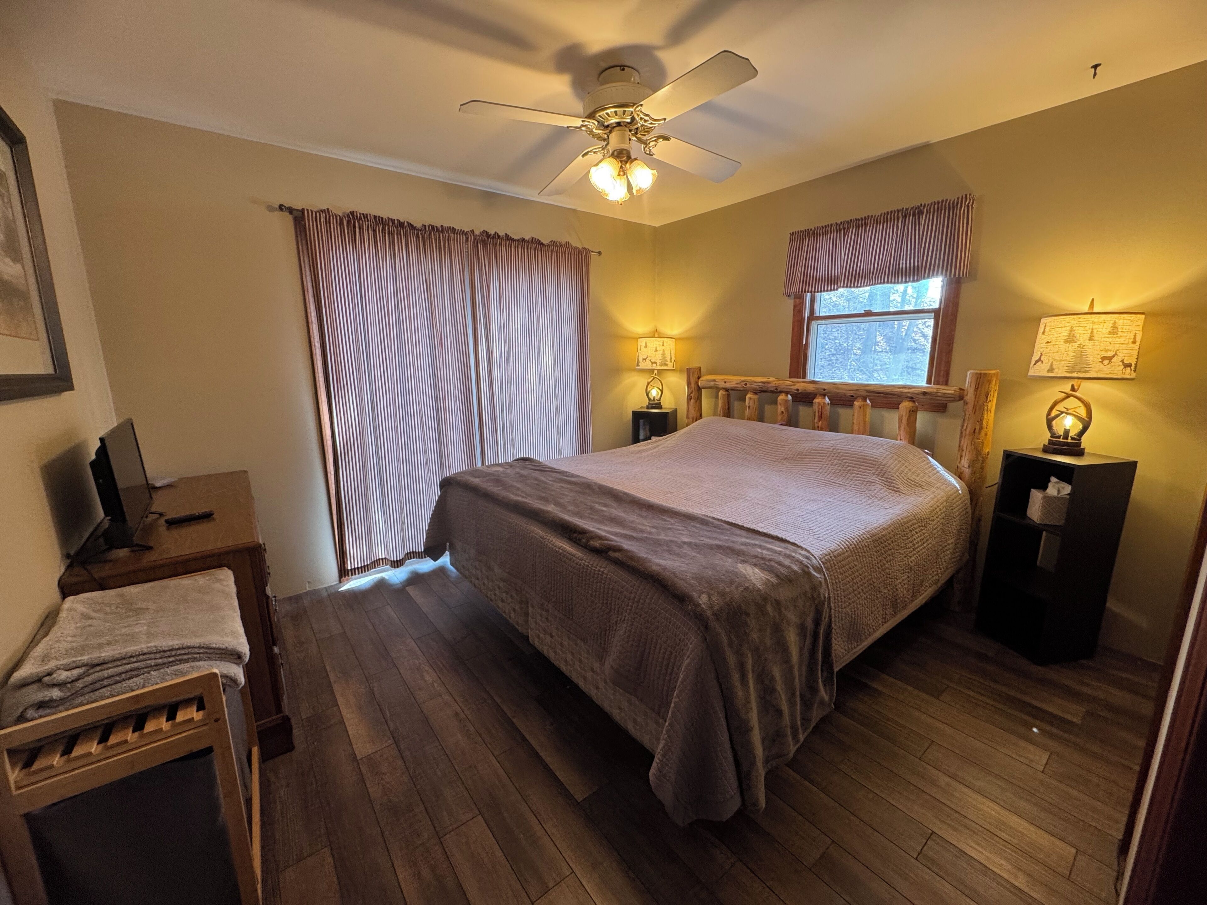 3 Schlafzimmer, Bügeleisen/Bügelbrett, WLAN, Bettwäsche