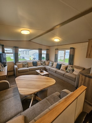 Bed sheets - KMH Caravan Holidays (Malton)