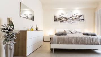 Doppia Deluxe, 1 camera da letto | Biancheria da letto ipoallergenica, copriletto in piuma